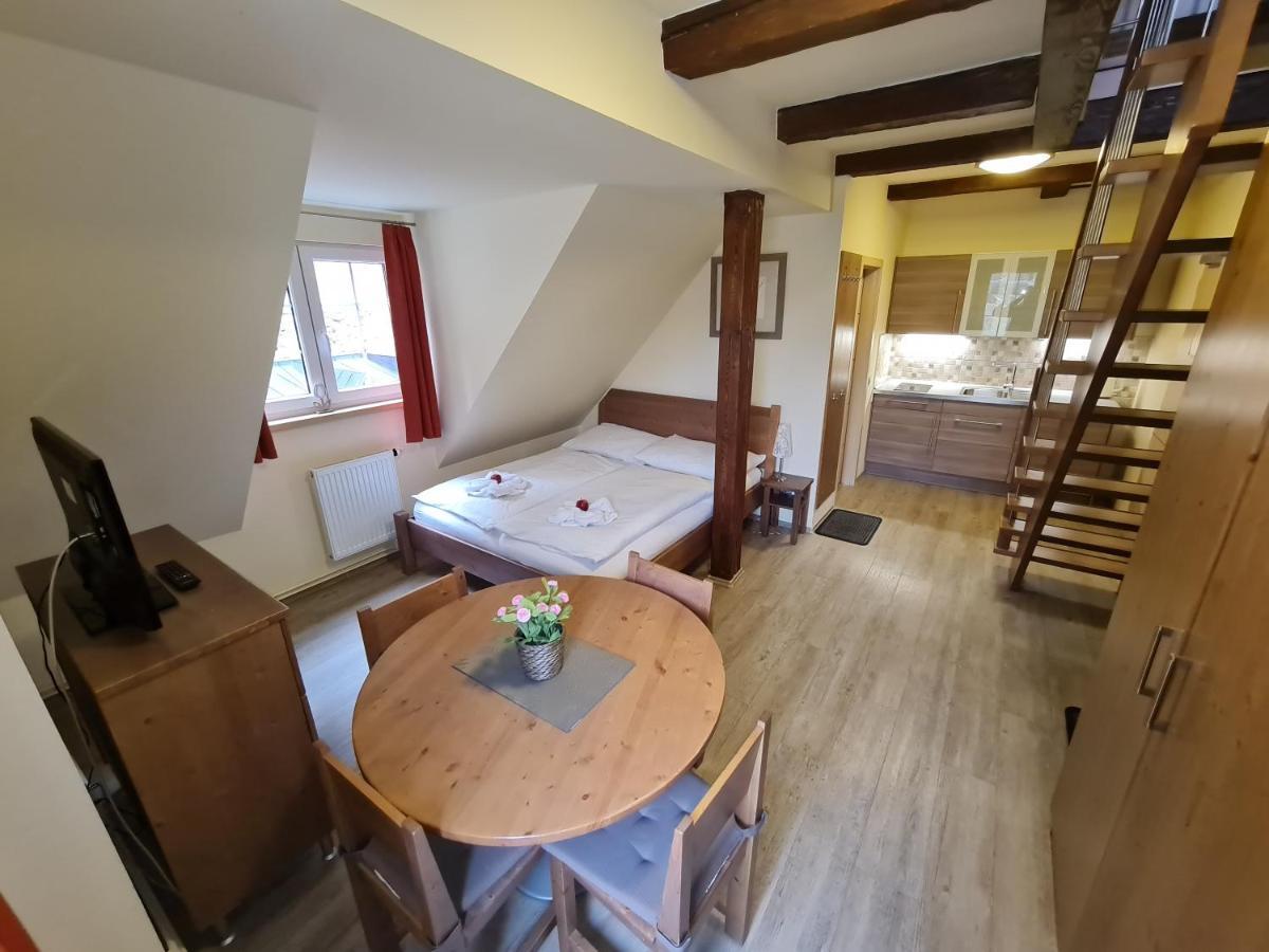 Pension Pstruzi Abertamy Buitenkant foto