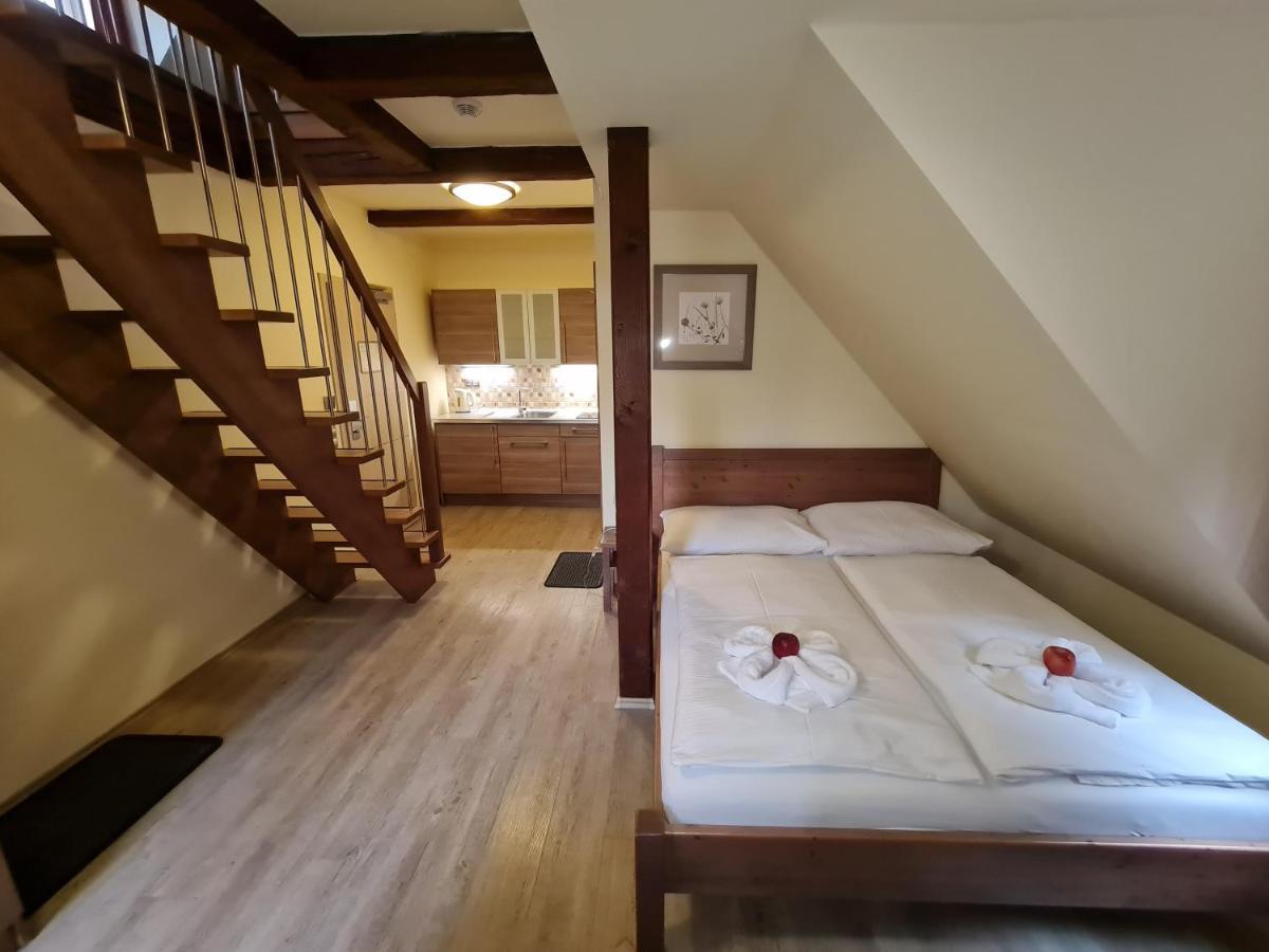 Pension Pstruzi Abertamy Buitenkant foto